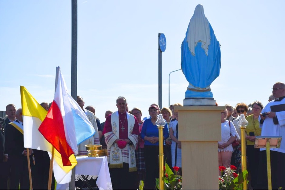 Przez Maryję do Jezusa. Nabożeństwa majowe