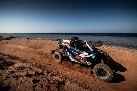 Marek Goczał i Rafał Marton na podium 9. etapu Rajdu Dakar!