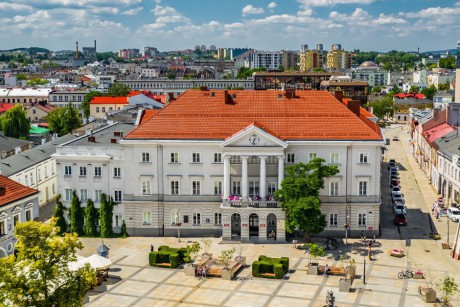 Autobusem przez rynek? Nie w tym roku