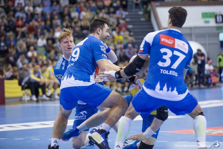 Sulić zawieszony za brutalny faul. Znów opuści "Świętą Wojnę"