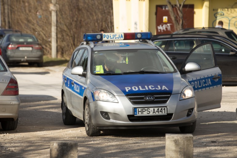 Podróż za jeden uśmiech. Co za pech, że z... policją