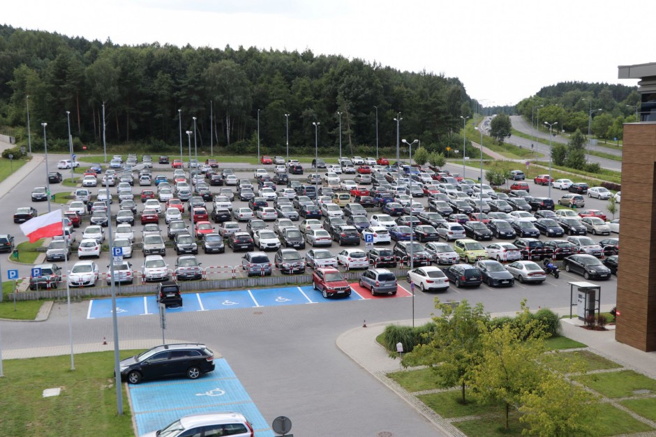 Od września parking przy starostwie powiatowym będzie płatny