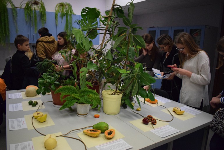 Dziś na UJK Noc Biologów, a w weekend w KTT „Dziadek do orzechów”, zaśpiewa też Natalia Niemen i Mietek Szcześniak