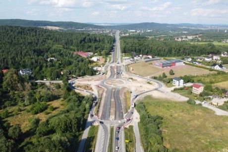 Przeszkody częściowo usunięte. Rondem pojedziemy w październiku