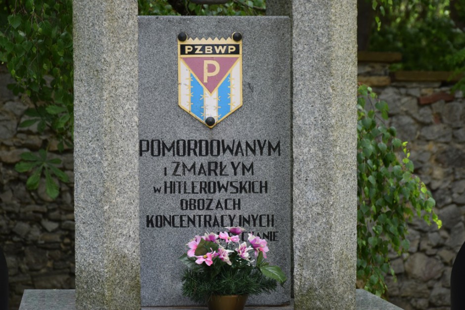 Obozy były niemieckie. Kontrowersje wokół pomnika na Cmentarzu Partyzanckim