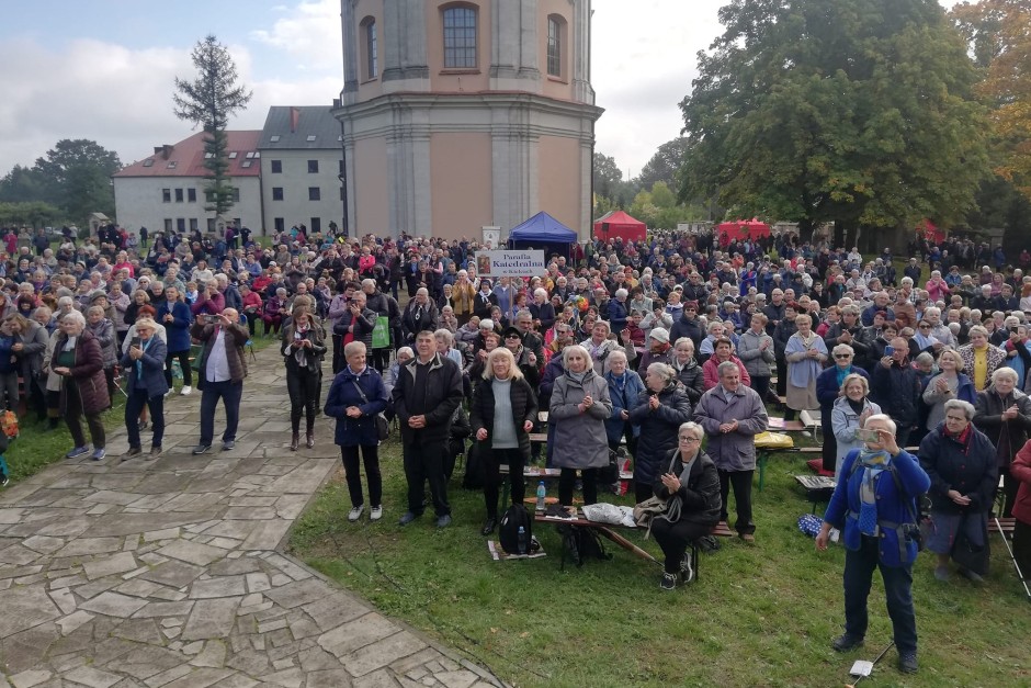 Biskup Jan Piotrowski: Z Maryją prosimy o pokój