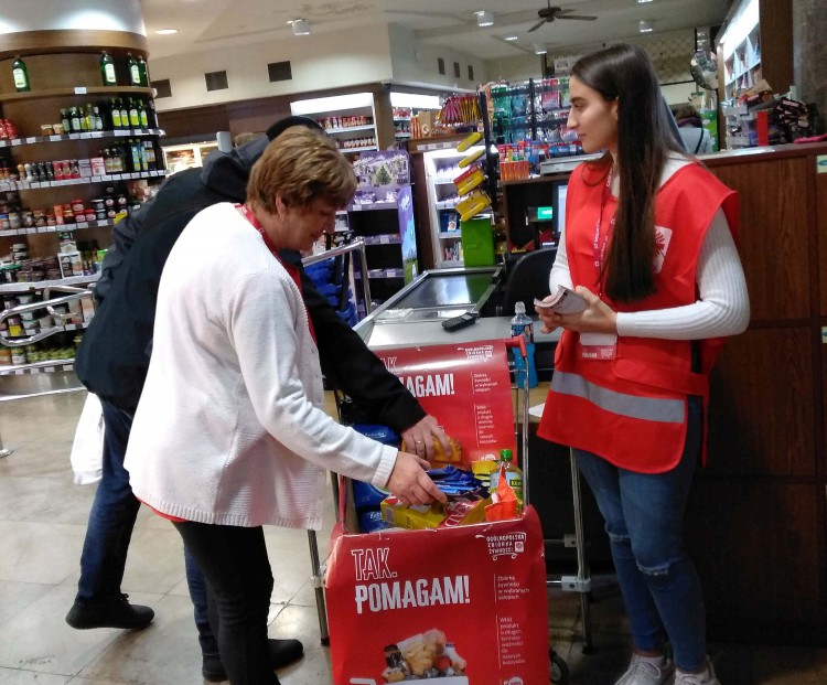 Świetny wynik zbiórki żywności Caritas. Wolontariusze zebrali jej ponad 20 ton