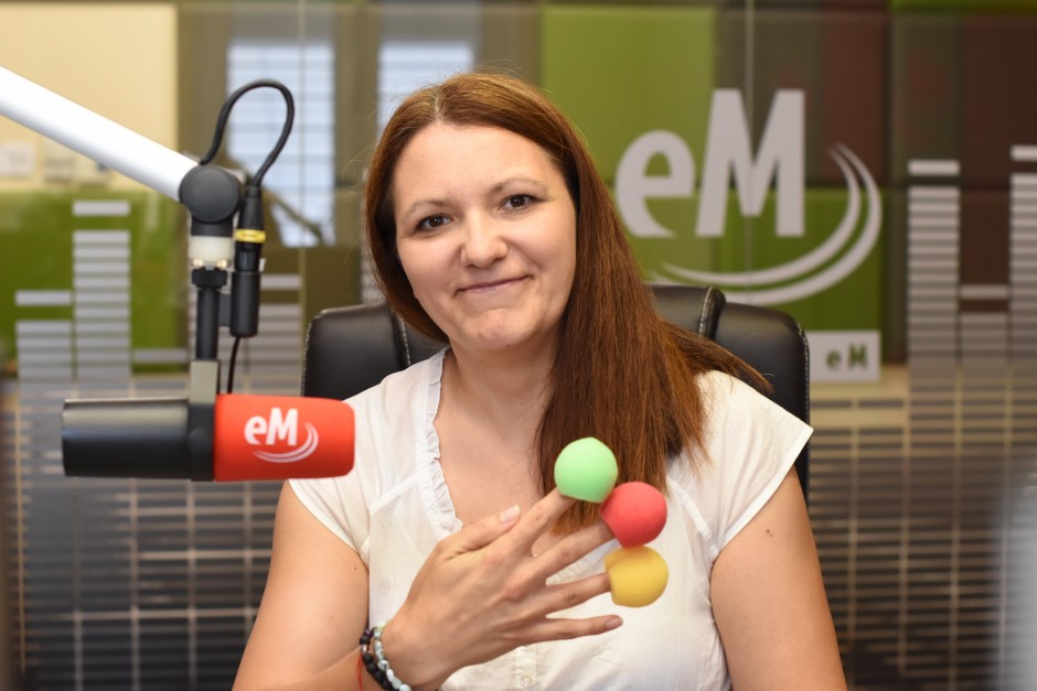 Uśmiechem pomagają chorym