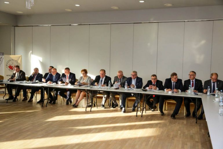 Dyskutowali o problemach samorządów