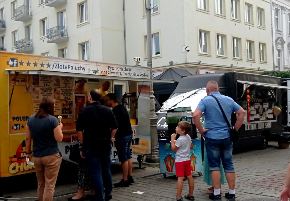 Na „Sienkiewce” foodtrucki pełne pyszności