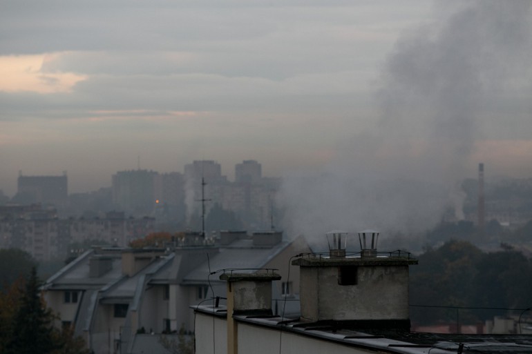 Kielce walczą ze smogiem. Mieszkańcy mogą ubiegać się o dofinansowanie na wymianę "kopciuchów"