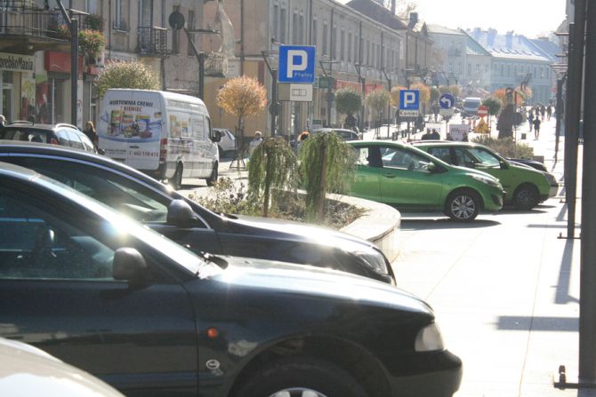 Walczą z „dzikim parkowaniem”