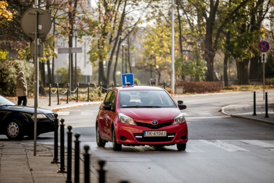 Kiedy wrócą egzaminy na „prawko”? Dyrektor WORD-u wyjaśnia