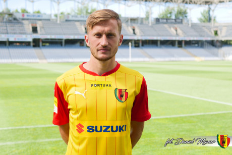 Piotr Basiuk nowym zawodnikiem Korony Kielce. To już ósmy transfer kieleckiego klubu