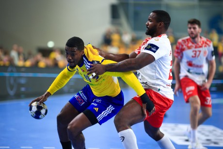 Piłka meczowa tym razem w siatce. Industria wygrywa po horrorze