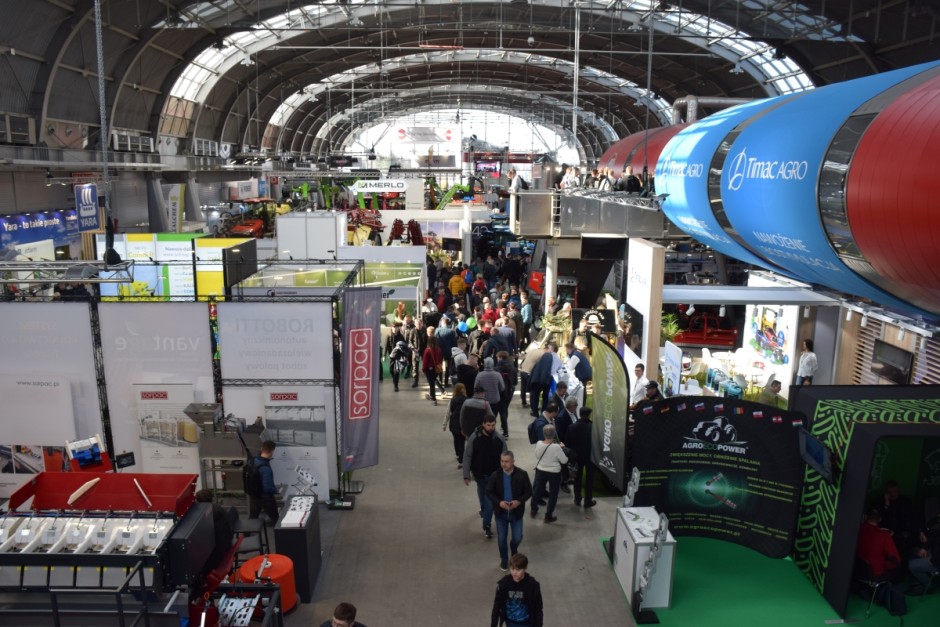 [FOTO] Duża frekwencja na Agrotechu. Rolnicy nie zbojkotowali wystawy