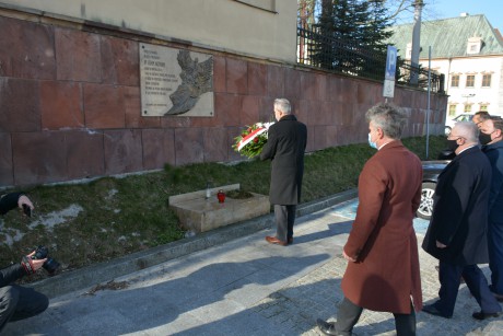 W Kielcach uczczono ofiary katastrofy pod Smoleńskiem