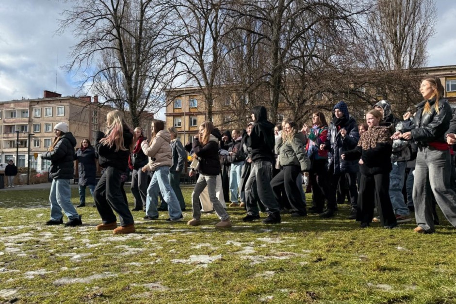 [FOTO] Zatańczyli przeciw przemocy w Kielcach