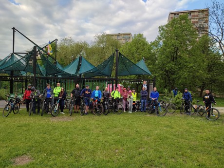 Przejadą na rowerach przez miasto, a potem spotkają się na pikniku