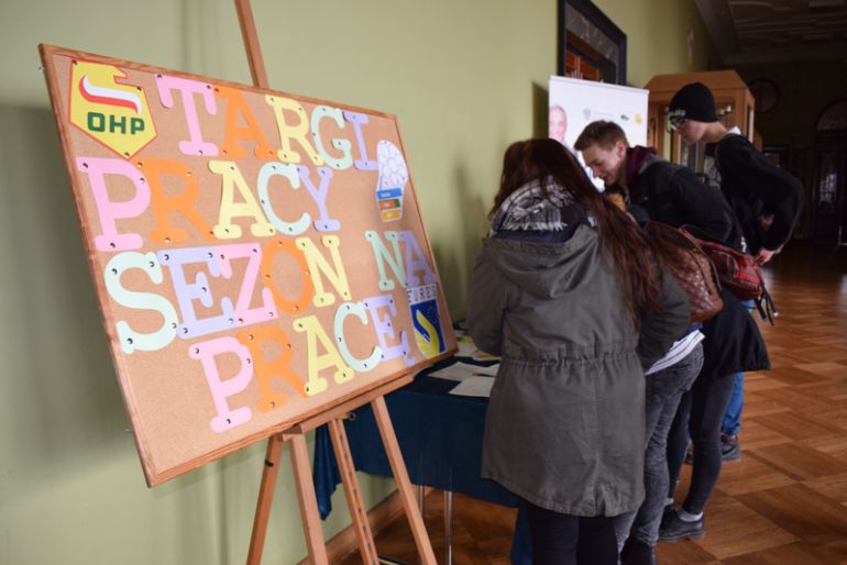 Tysiąc ofert pracy w jednym miejscu