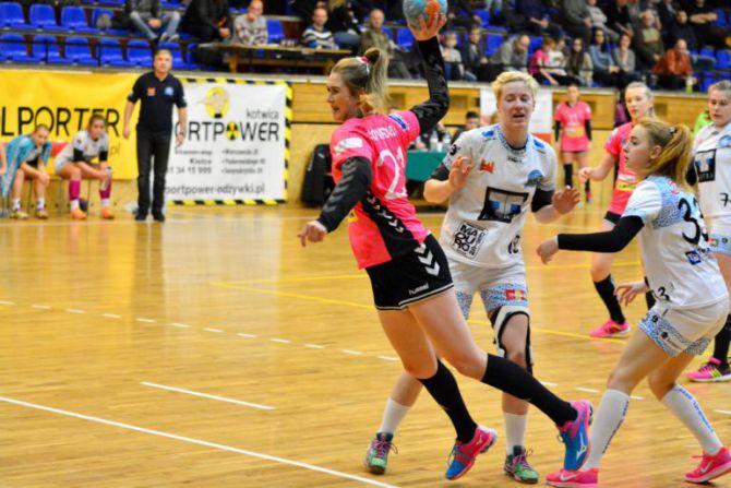 Korona Handball zrobiła kolejny krok w stronę awansu