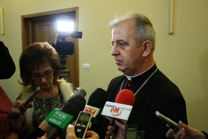 Kanoniczne objęcie diecezji kieleckiej
