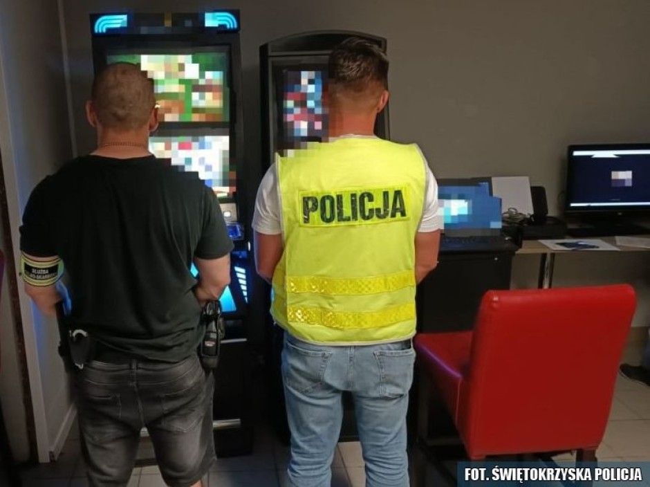 Game over. Policjanci zabezpieczyli nielegalne automaty do gier