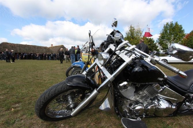 Motopiknik. 7 Świętokrzyski Zlot Motocykli i Pojazdów Zabytkowych 