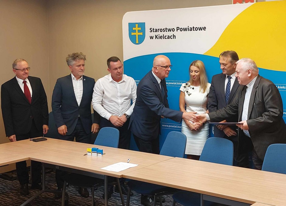 Placówki dostały pieniądze na zakup mikrobusów