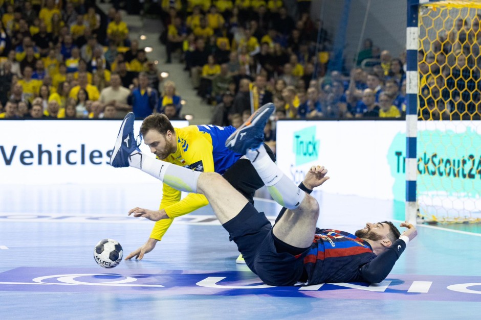 Zawodnicy po Barcelonie: Błędy wynikały z nerwowości