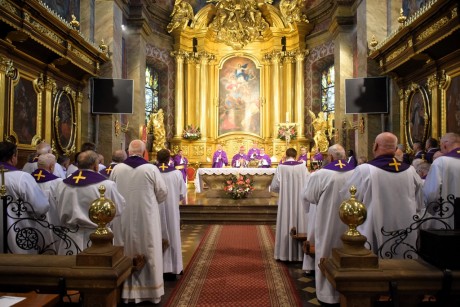 Diecezja kielecka pożegnała arcybiskupa Stanisława Szymeckiego