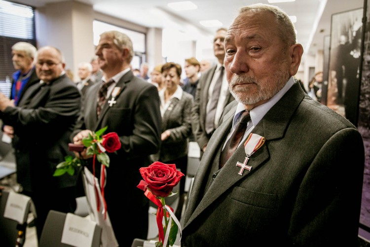 Sprzeciwili się komunistom. Zostali odznaczenie Krzyżami Wolności i Solidarności