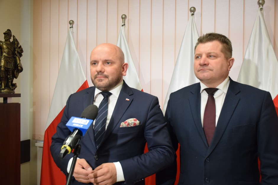 Poseł Mariusz Gosek: Świętość Jana Pawła II jest niekwestionowana i musimy tego bronić