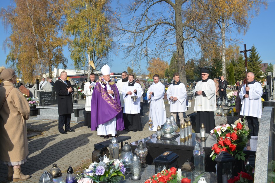 Biskup Andrzej Kaleta: Tylko miłość ma tę siłę, aby sięgać poza granice śmierci