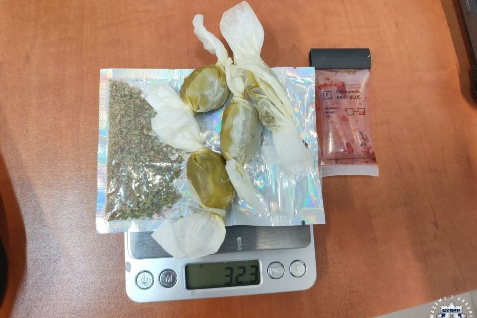 To nie były cukierki. Nastolatek przyłapany z narkotykami