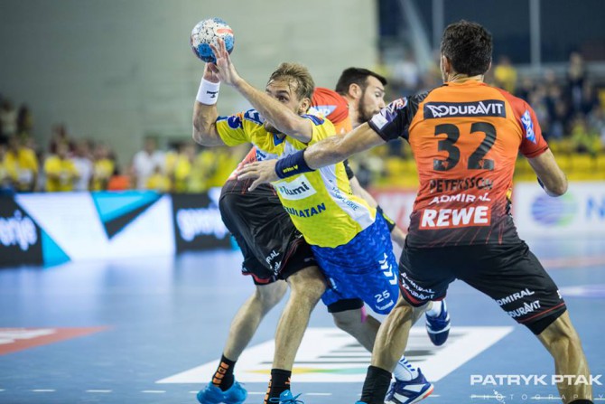 PGE VIVE poskromiło "Lwy". Barcelona lepsza od Veszprem. Mieszkow ograł obrońcę trofeum  