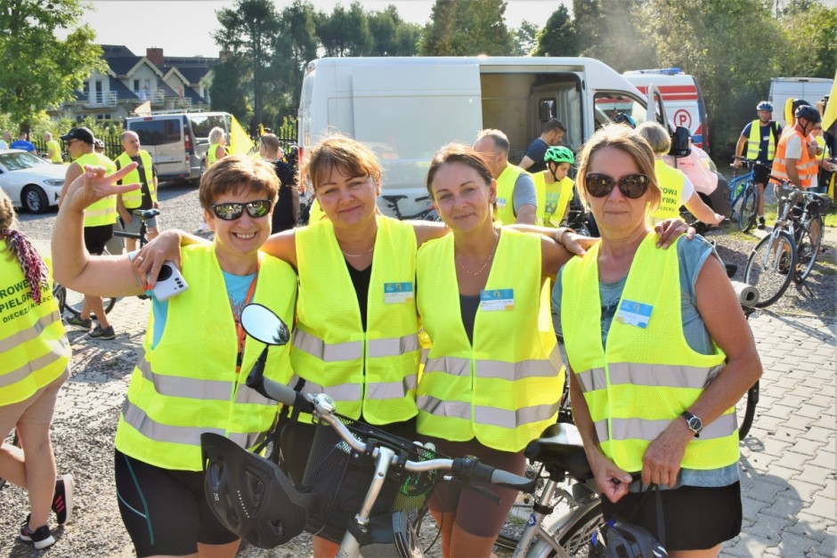 [FOTO] Wyruszyli rowerami na Jasną Górę