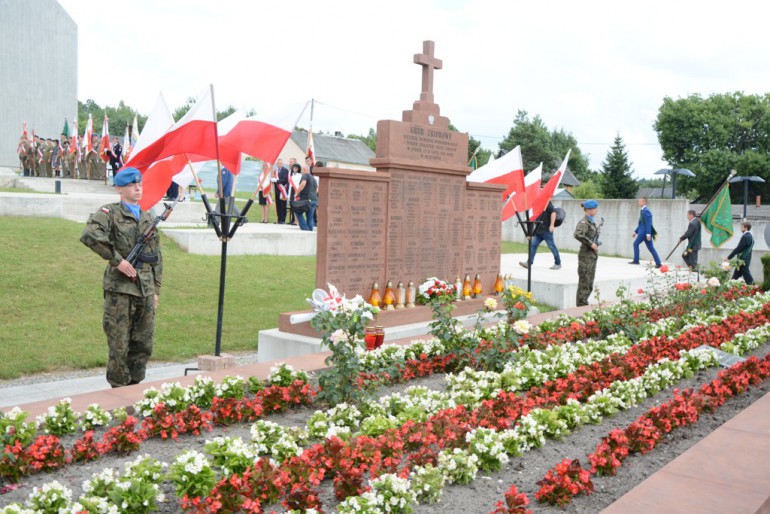 W piątek uroczystości upamiętniające pomordowanych podczas pacyfikacji Michniowa