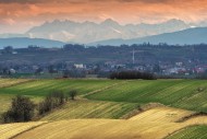 Tatry widziane z Ponidzia. Niezwykłe zdjęcie kieleckiego fotografa