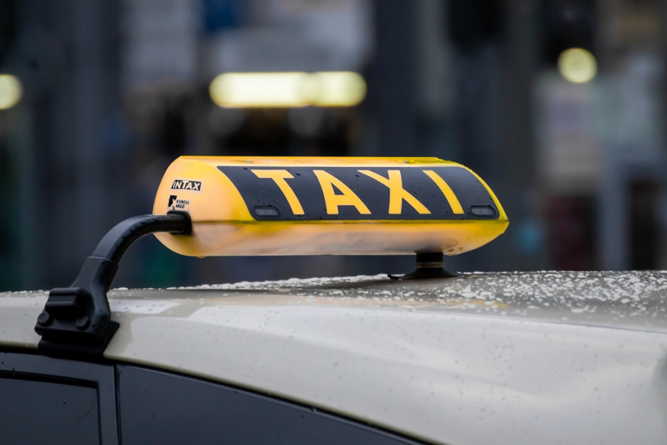 Jeden, dwa kursy dziennie - na tyle mogą liczyć kieleccy taksówkarze