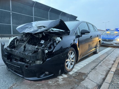 Kolizja trzech aut w Janowie