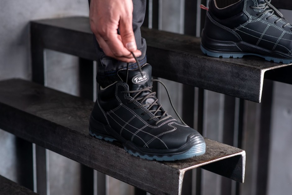 Buty robocze z wyjmowanymi wkładkami: higiena i komfort na każdym kroku