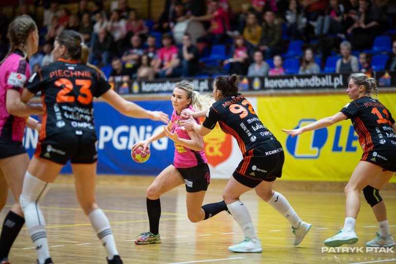 Fatalny początek i ambitna pogoń. Korona Handball przegrała z liderem z Lubina