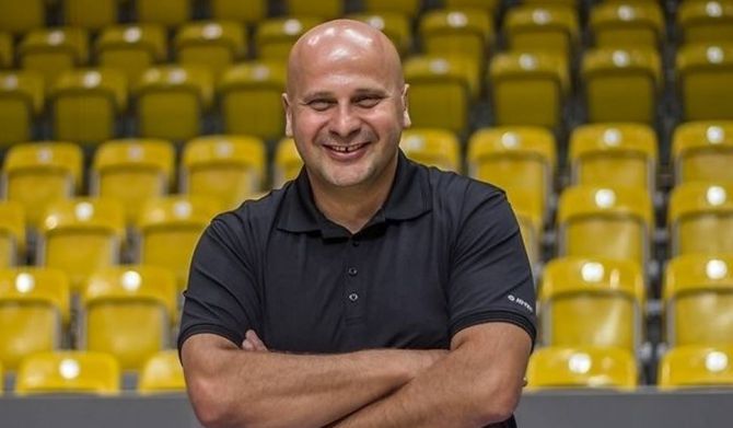 Tetelewski podpisał dwuletni kontrakt z Koroną Handball