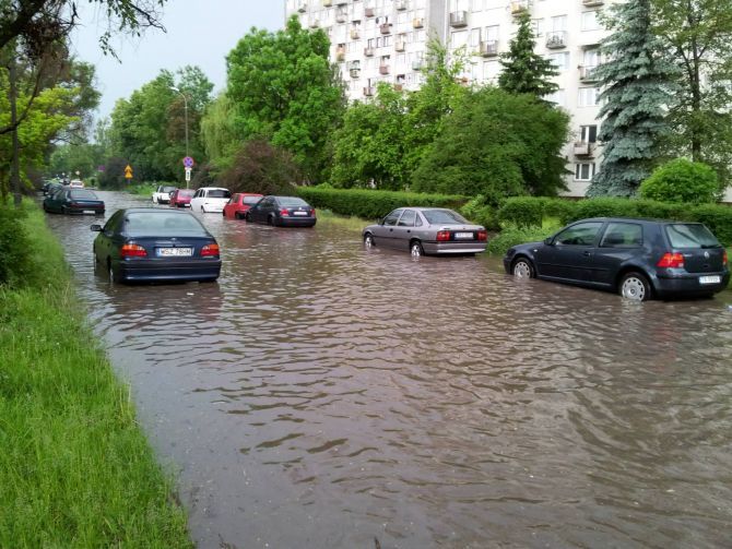 Stan alarmowy na Wiśle, poziom wody rośnie