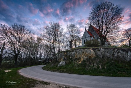 Jadę do Chotelu czy Chotla Czerwonego? Językoznawca wyjaśnia