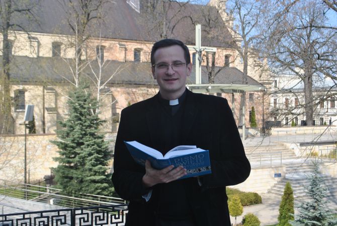 Ks. Marcin Kowalski: Tak naprawdę Jezusa zdradzili wszyscy uczniowie