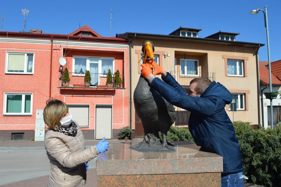 W Chmielniku szyją maseczki. Jedną dostała Chmielnicka Gąska