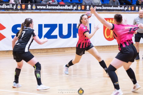 Suzuki Korona Handball postara się „ukąsić” kandydata do medalu