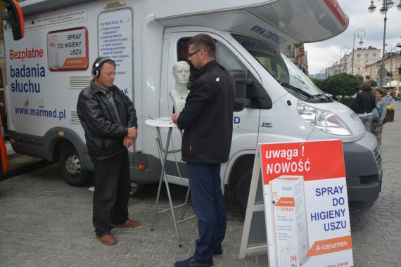 Za darmo badali słuch